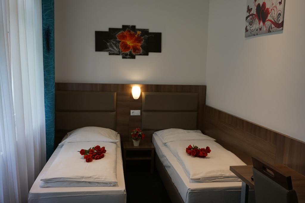 Itm Hotel Oase Гамбург Номер фото