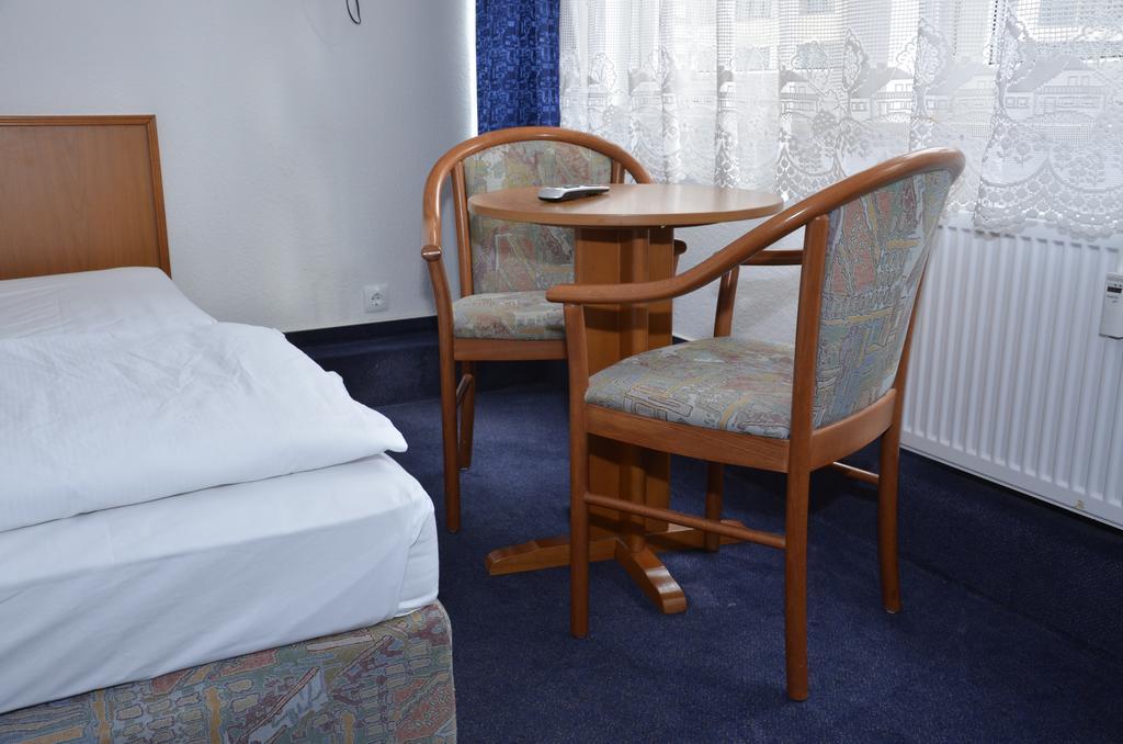 Itm Hotel Oase Гамбург Номер фото